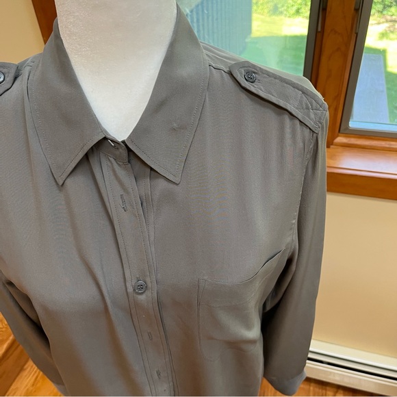 Equipment Silk Button Down - Picture 2 of 10